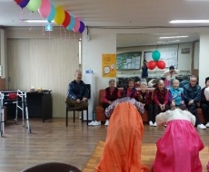 ���� ���